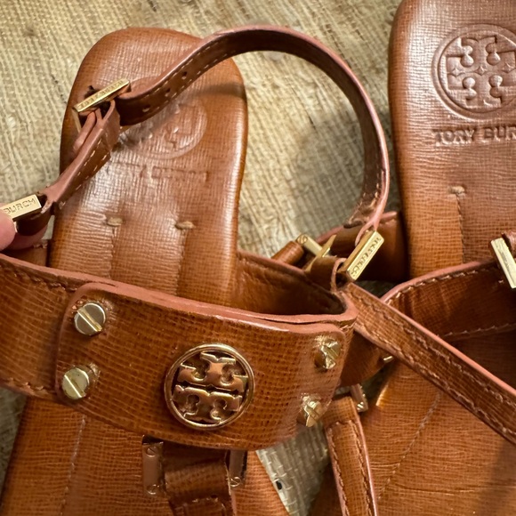 Tory Burch brown leather wedges - Picture 2 of 11